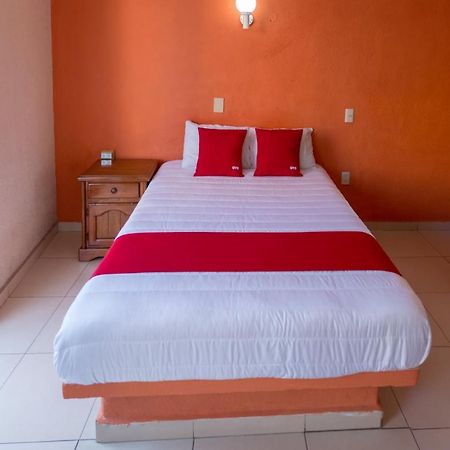 Hotel Casa Bravo Zihuatanejo Esterno foto